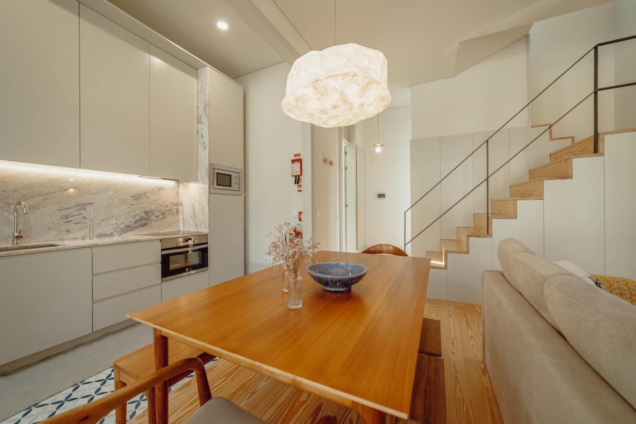 Downtown Deluxe Duplex By Homing Oporto